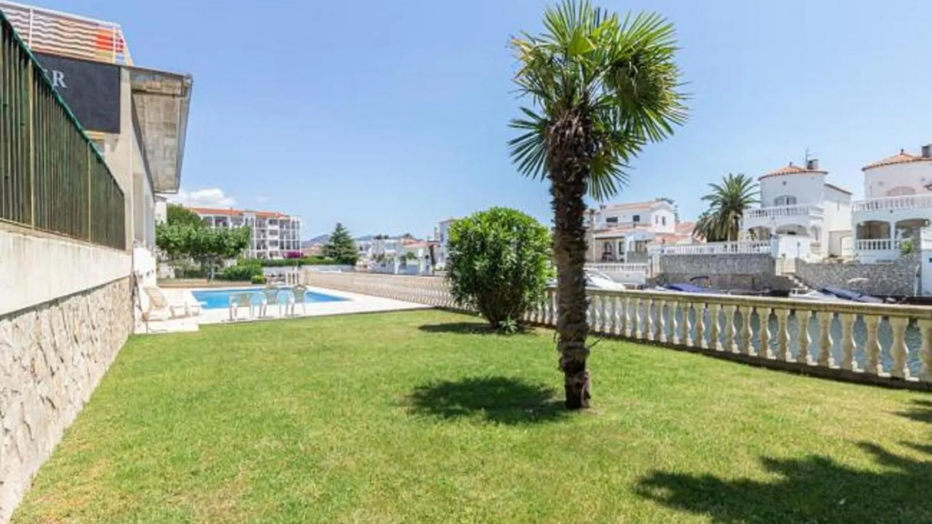 224-Apartamento Con Vistas A Canal Y Piscina Empuriabrava 0*,